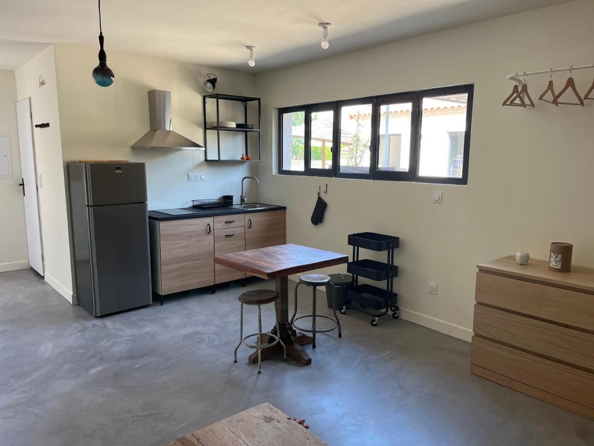 Ferienwohnung Studio Dans Les Alpilles Fontvieille Exterior foto