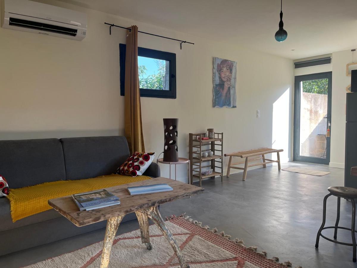 Ferienwohnung Studio Dans Les Alpilles Fontvieille Exterior foto