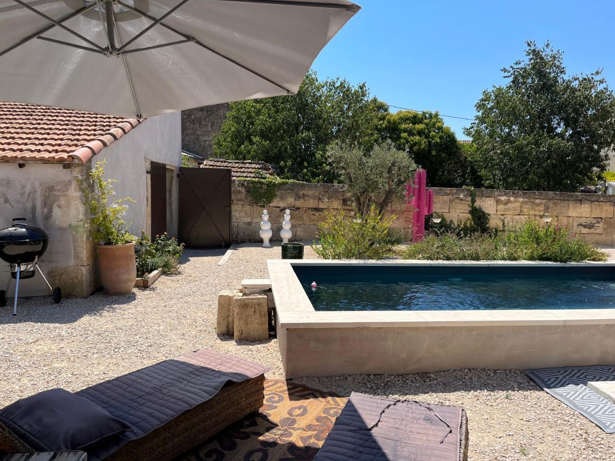 Ferienwohnung Studio Dans Les Alpilles Fontvieille Exterior foto