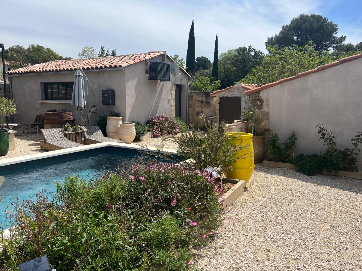 Ferienwohnung Studio Dans Les Alpilles Fontvieille Exterior foto